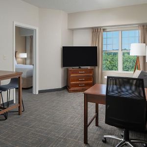 1 Bedroom Suites 1 Queen Sofa Bed
